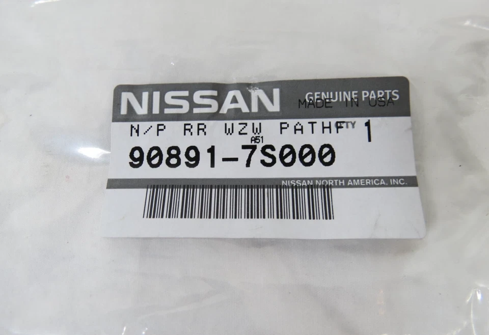 Nissan Pathfinder Armada 2004 emblema puerta levadiza trasera cromo insignia logotipo genuino OEM Foto 4 de 4