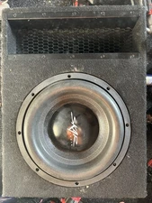 FOR PARTS  Skar Audio EVL Series 12" 2500W Loaded Vented Subwoofer 