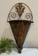 Vtg Ornate Metal Gold Bronze Distress Acanthus Leaf Hanging Wall Pocket Planter