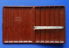 BAKELITE ZIGAREN DOSE "K & O ZIGARILLOS" 99mm x 116mm