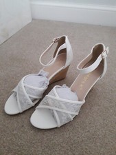 NEU Damen Hochzeitsschuhe Gr.5 weiß ungetragen