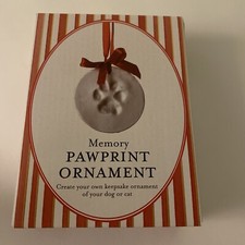 MEMORY PAW PRINT ORNAMENT KIT CAT OR DOG KEEPSAKE ORNAMENT