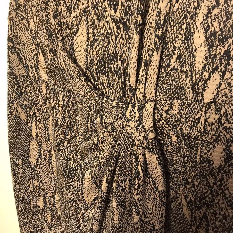 Vintage Tiana B. Beige and Black Animal Print Ruched Dress Size 20W - Image 3 of 4