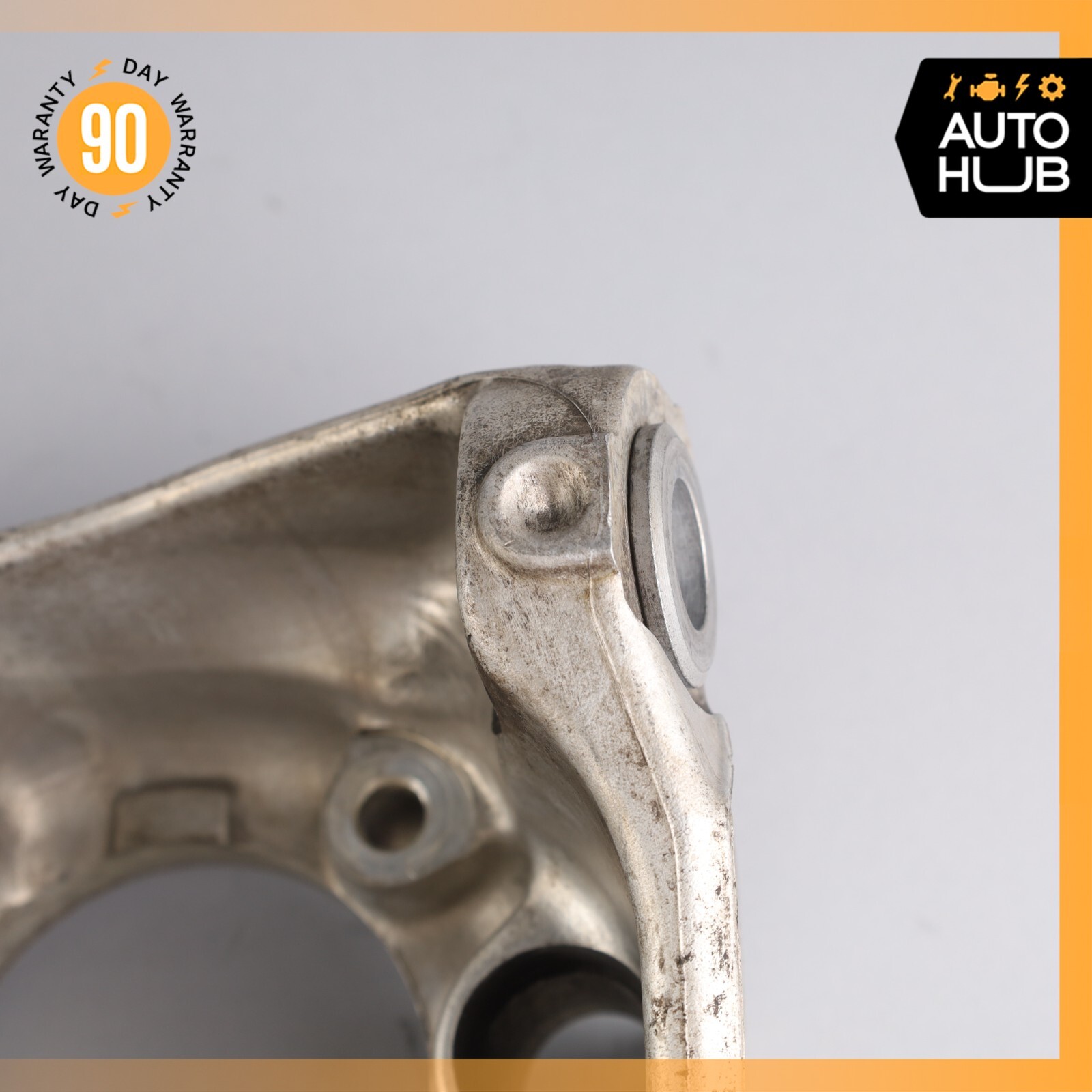 11-19 Maserati GranTurismo M145 Rear Right Side Spindle Knuckle Hub OEM 56k