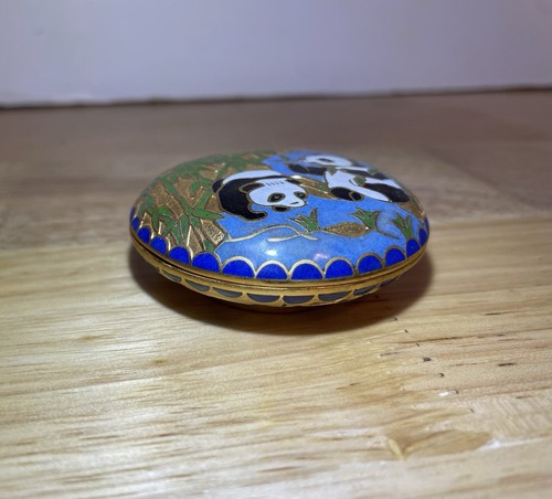VTG Asian Brass & Enamel Cloisonne' Trinket Box w/ PANDAS! Adorbs and Perfect - Picture 4 of 5