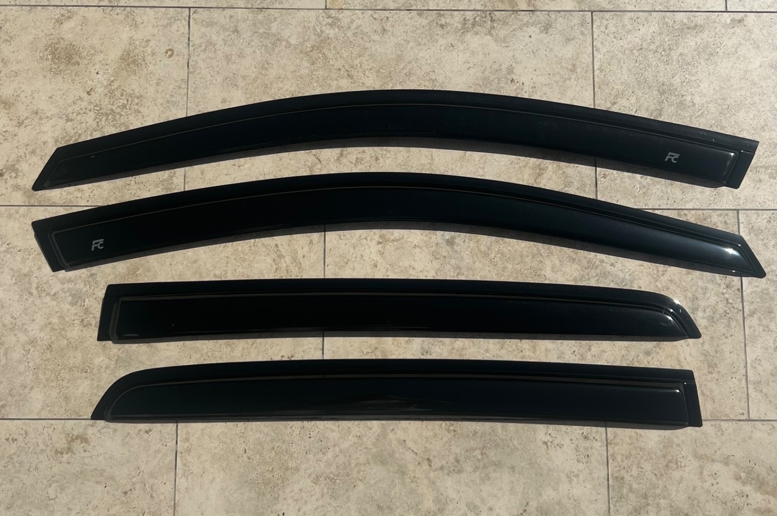Deflecteurs de vitre BMW serie 5 F10 teintés noir en plexiglas