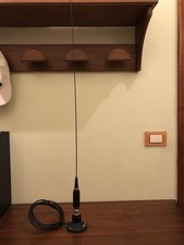 Antenna CB 27 MHz con base magnetica – lunghezza 110 cm