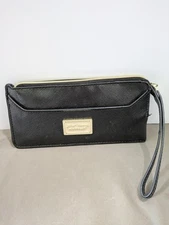 Betsey Johnson Wallet Wristlet Zipper Pocket Black Faux Leather