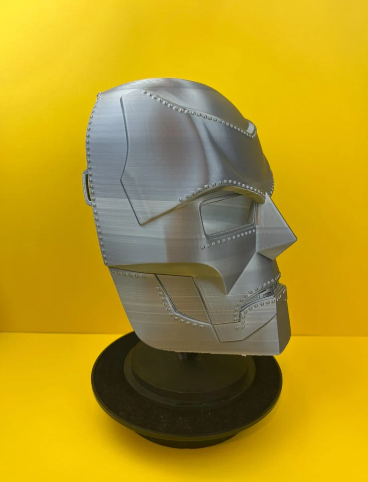 Dr. Doom Mask – High-Quality 3D Printed Cosplay Helmet - Image 4 of 4