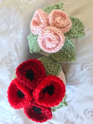 DK KNITTING PATTERN ROSE AND POPPY FLOWER CUPCAKES CHOCOLATE ORANGE COVER - Picture 7 of 8