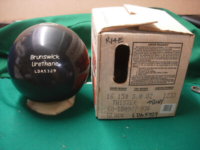 gaC 16.15 Brunswick USA 1990 Twister Bowling Ball SHINY BLACK