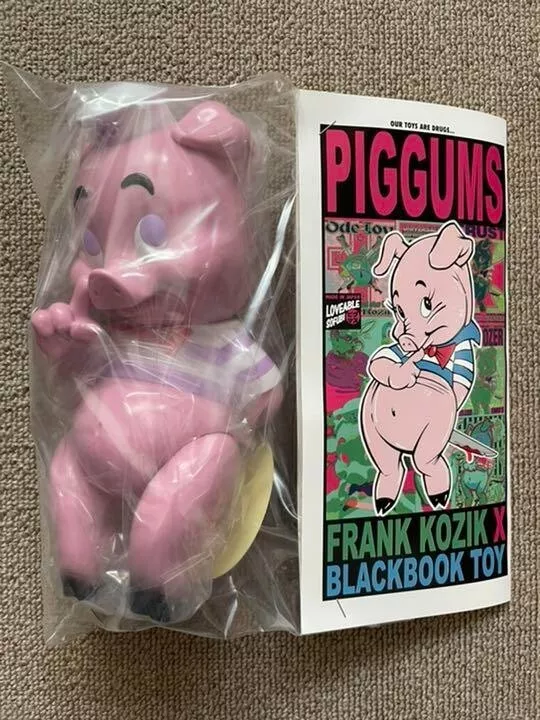 Frank Kozik Piggums Black Book Toy 2022 - New from Japan