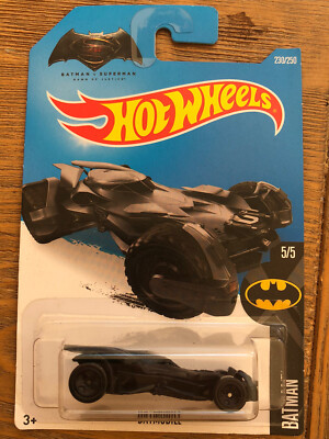 Hot Wheels BATMOBILE 5/5 Dawn Of Justice Batman v Superman 2015 Long Card Neu