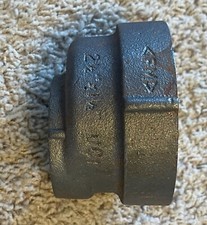 Anvil Black Cast Iron Threaded Eccentric Reducer Coupling 2-1/2 x 1-1/2 in.