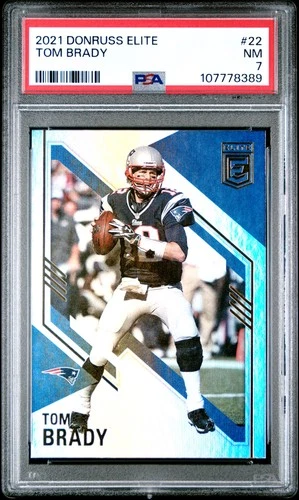 2021 PANINI DONRUSS ELITE #22 TOM BRADY PSA 7