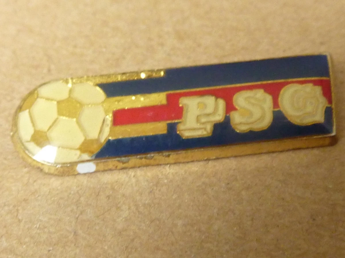 d 2 PINS PIN FOOTBALL SOCCER FOOT PSG PARIS SAINT GERMAIN ARTHUS