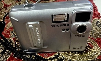 190-Fujifilm Digital Camera MX-1200 1.3MP Silver Tested Works