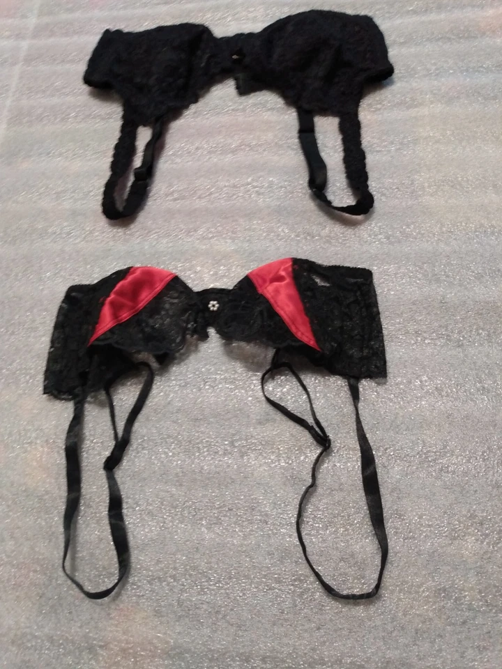 Sujetador H&M & Christian Dior Intermates 2 piezas encaje negro y rojo y negro talla 34C Foto 3 de 4