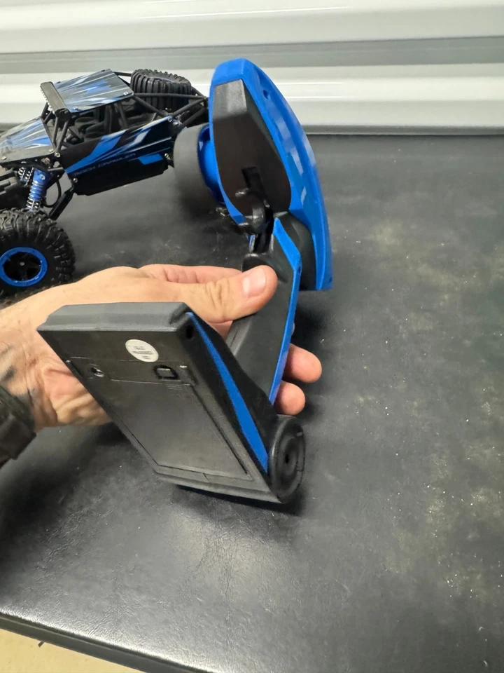 RC Car Modular Backflip Ramp Stunt Track for Mini Monster Trucks Remote Control - Image 3 of 4