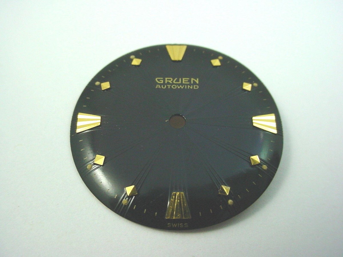 Gruen Autowind Black Vintage 27.37mm Watch Dial Gold Square Gruen Autowind Black Vintage 27.37mm Watch Dial Gold Square