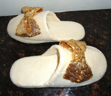 Travel Spa Cushioned Slippers Off-White w/ Gold Bow size 7-8