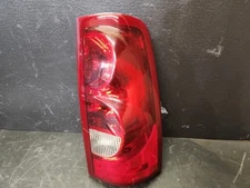 2003 06 Chevy Truck Passenger Side Tail Light & Wire Harness RH Chevrolet GM OEM