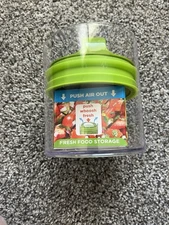 Prepara Evak Fresh Saver, Small-Short Airless Canister with Green Handle 1 Qt.