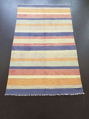 Feiner Vintage traditioneller handgefertigter orientalischer Woll-Kelim mehrfarbig 242 x 146 cm