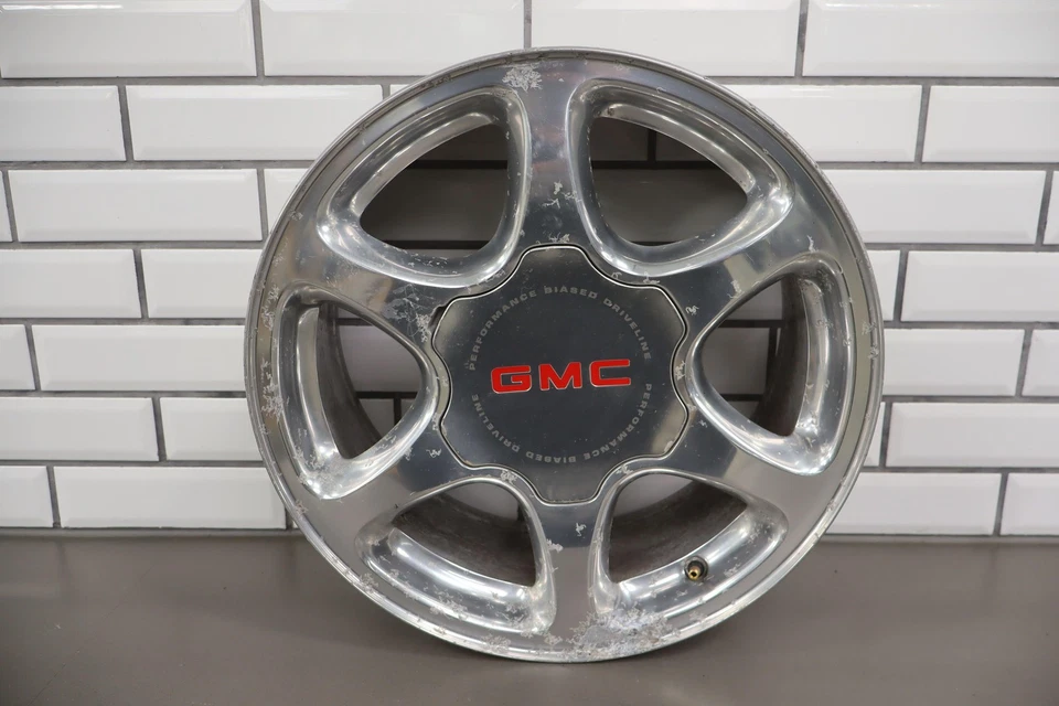 2001 GMC Sierra C3 Set of 4 17x7.5 Fully Polished Wheels *See Photos* - Imagem 2 de 4