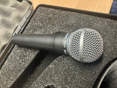 Shure SM58 im kiste mit klamme ,gebrauchte zustand DAS ORGINAL