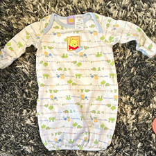 Vintage/Y2K Disney Winnie the Pooh Baby Sleeper 0 3M 100 Cotton Rare Pooh Print