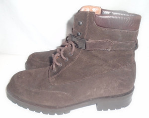 Men’s Gianni Versace leather suede strap boot
Size 7 1/2 Versace | Shoes | Mens Gianni Versace Leather Suede Strap  main image 4
