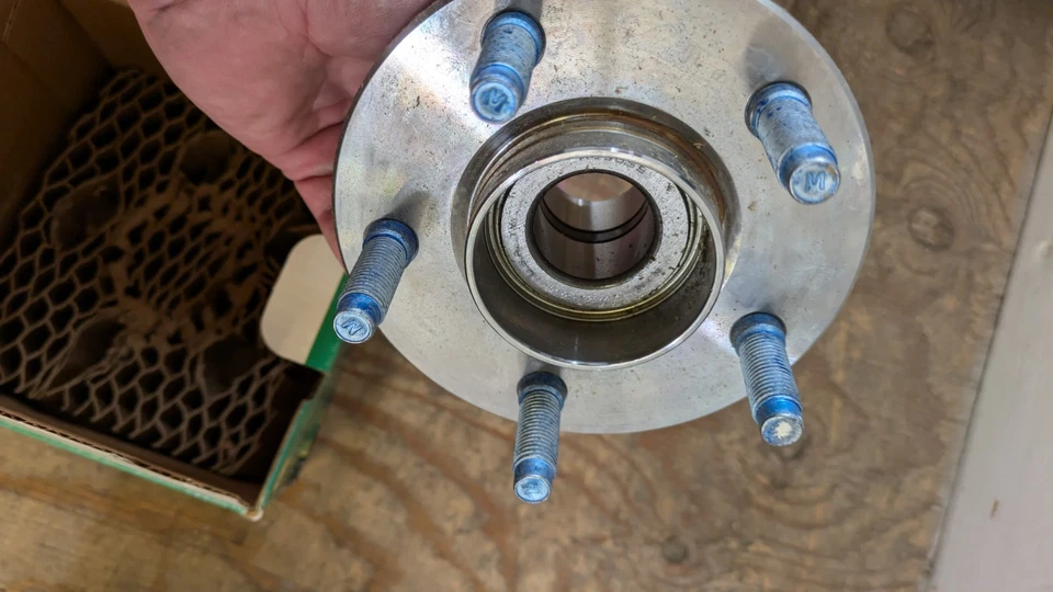 Conjunto de buje Rr CRS piezas automotrices NT512107 Foto 3 de 4