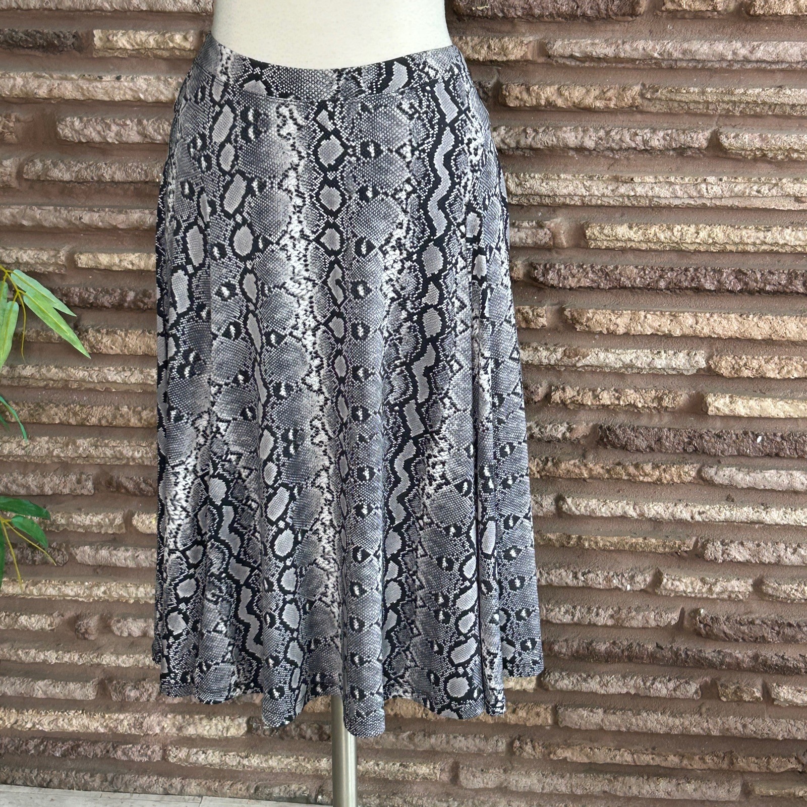 MICHAEL Michael Kors Skirt Black Python Snakeprin… - image 5