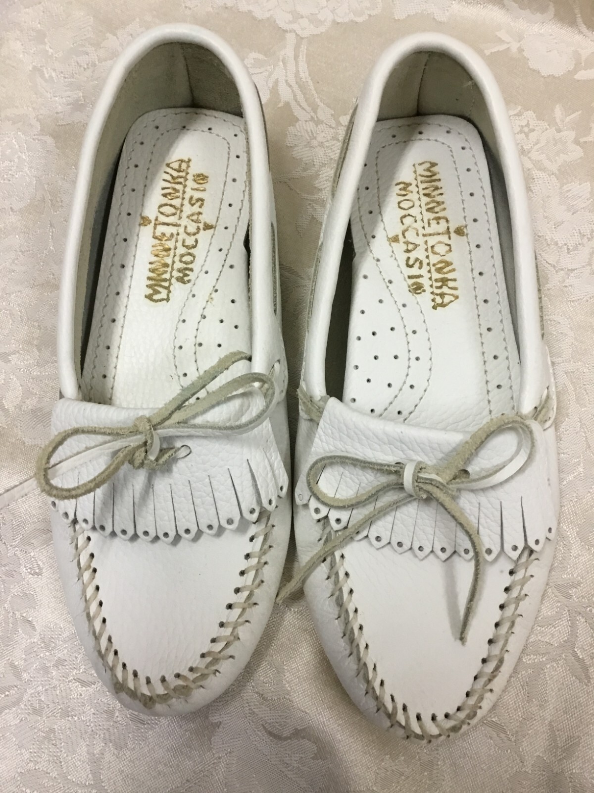 SAOLA Mocassino da guida Minnetonka in pelle bianca 6 scarpe comode ciabatte suola in gomma