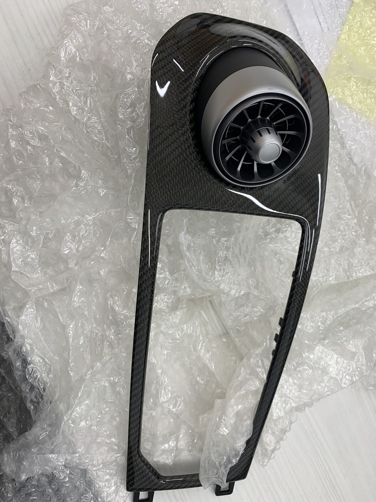 Mclaren OEM Upper Iris Carbon Trim With Vent 11n1507cp