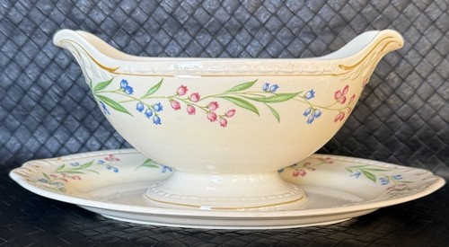 Homer Laughlin Eggshell Georgian Gravy Boat Vintage 1941 Coral Bells Bellflower - Picture 2 of 13