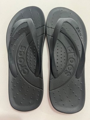 EUC CROCS BLACK FLIP FLOPS, WOMENS SIZE 9, MENS SIZE 7