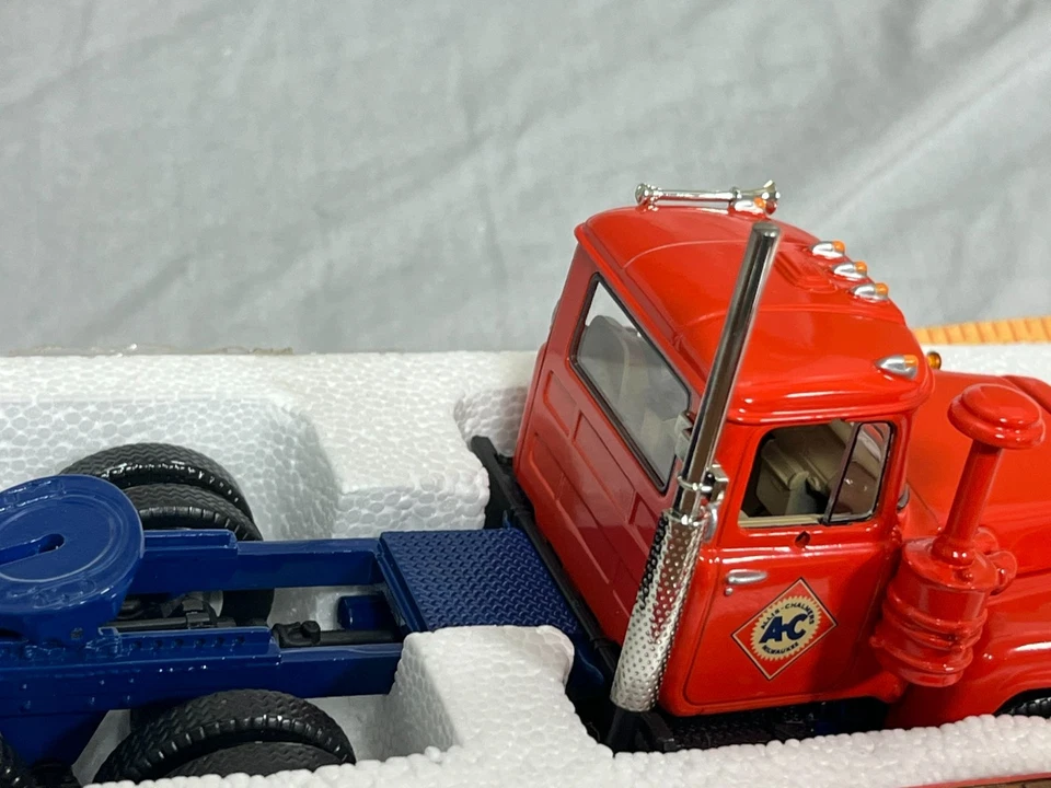 MACK R Model ALLIS CHALMERS First Gear 1:34 19-2211 Lowboy Trailer Set NIB - Image 4 of 4