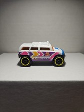 2017 Hot Wheels 169 Holiday Racers-easter 45 Rockster White Clean Combine Ship 2017 Hot Wheels 169 Holiday Racers-easter 45 Rockster White Clean Combine Ship