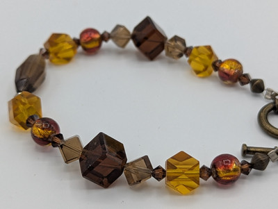 Vintage eleganter baltischer Bernstein? Gemischtes Glas Armband Knebelverschluss wunderschön!