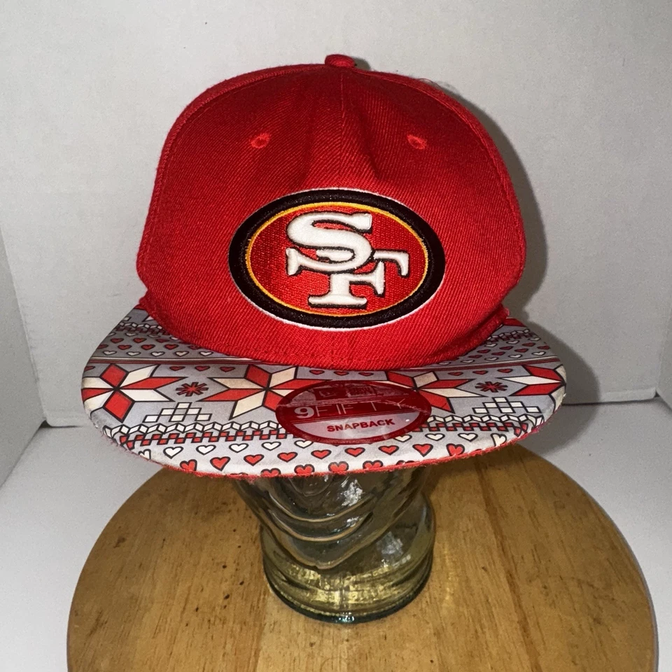 San Francisco 49ers New Era 9Fifty Gorra Snapback Ala Roja Patrón Vacacional NFL Foto 2 de 4