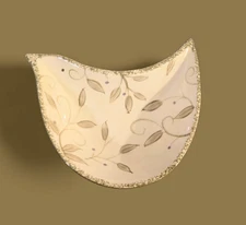 Clay Art Woodland Bird Shaped Bowl Leaf Design Dish