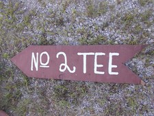 VINTAGE No 2 Tee Painted Wood Arrow Hole Station Sign 43" x 10 1/4" Folk Art