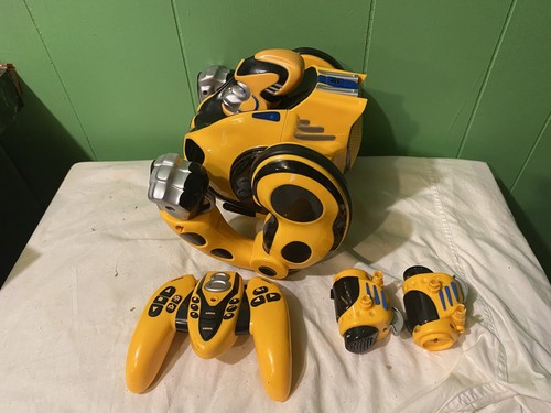 Bossa Nova Prime 8 Gorilla Robot Remote Controlled-READ DETAILS-NEEDS REPAIR - Picture 2 of 9
