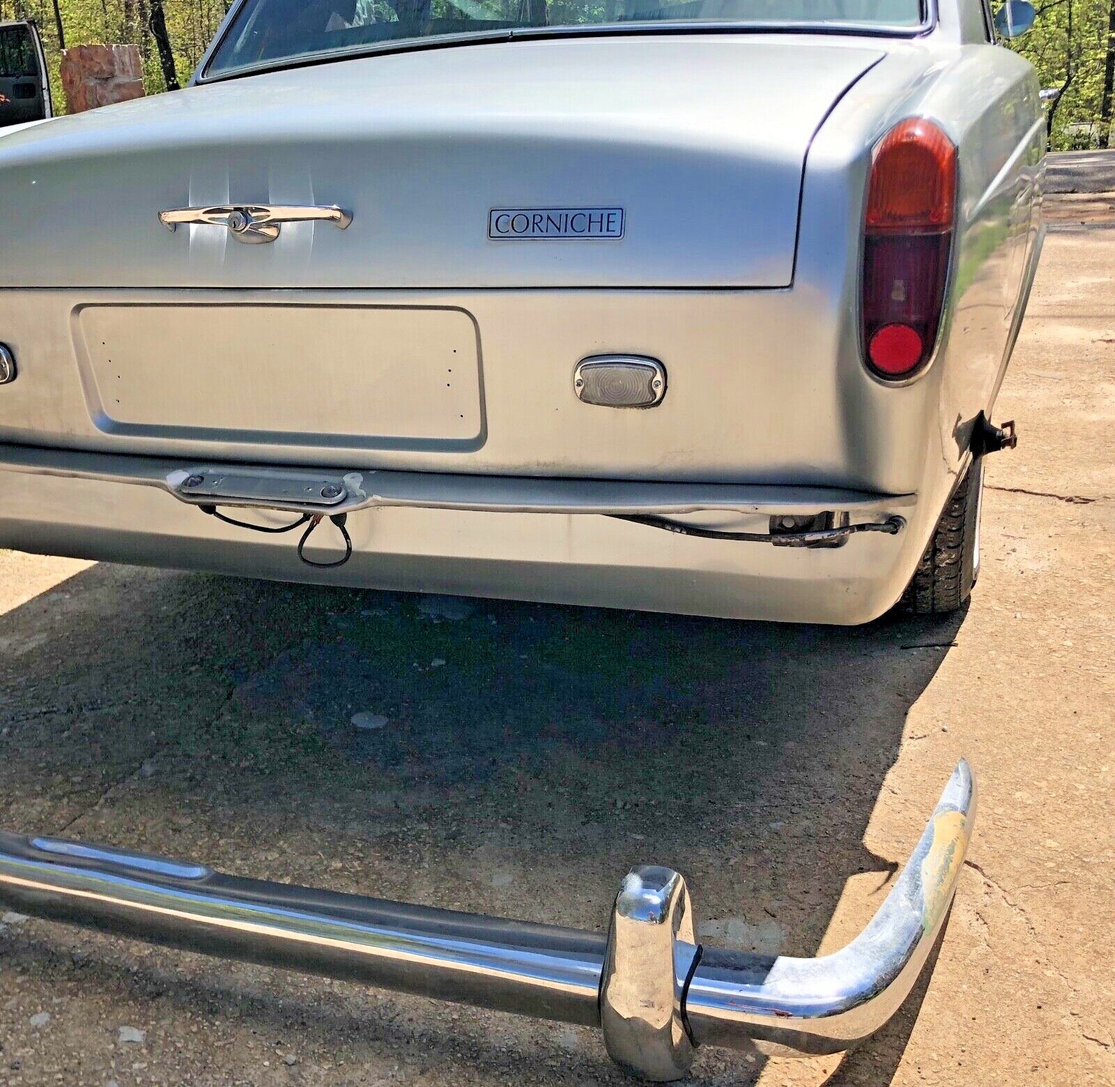 CORNICHE ROLLS ROYCE BENTLEY GAS FILLER. PARTING OUT THIS WHOLE RUNNING CAR