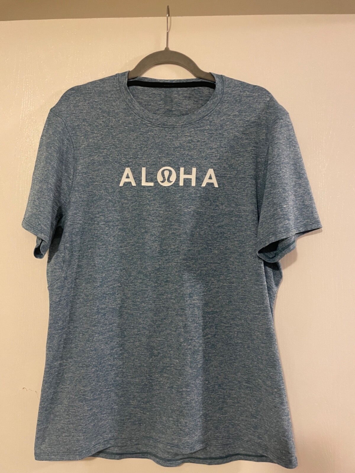 Lululemon *ALOHA Men's 5 Year Basic Tee *rare.*