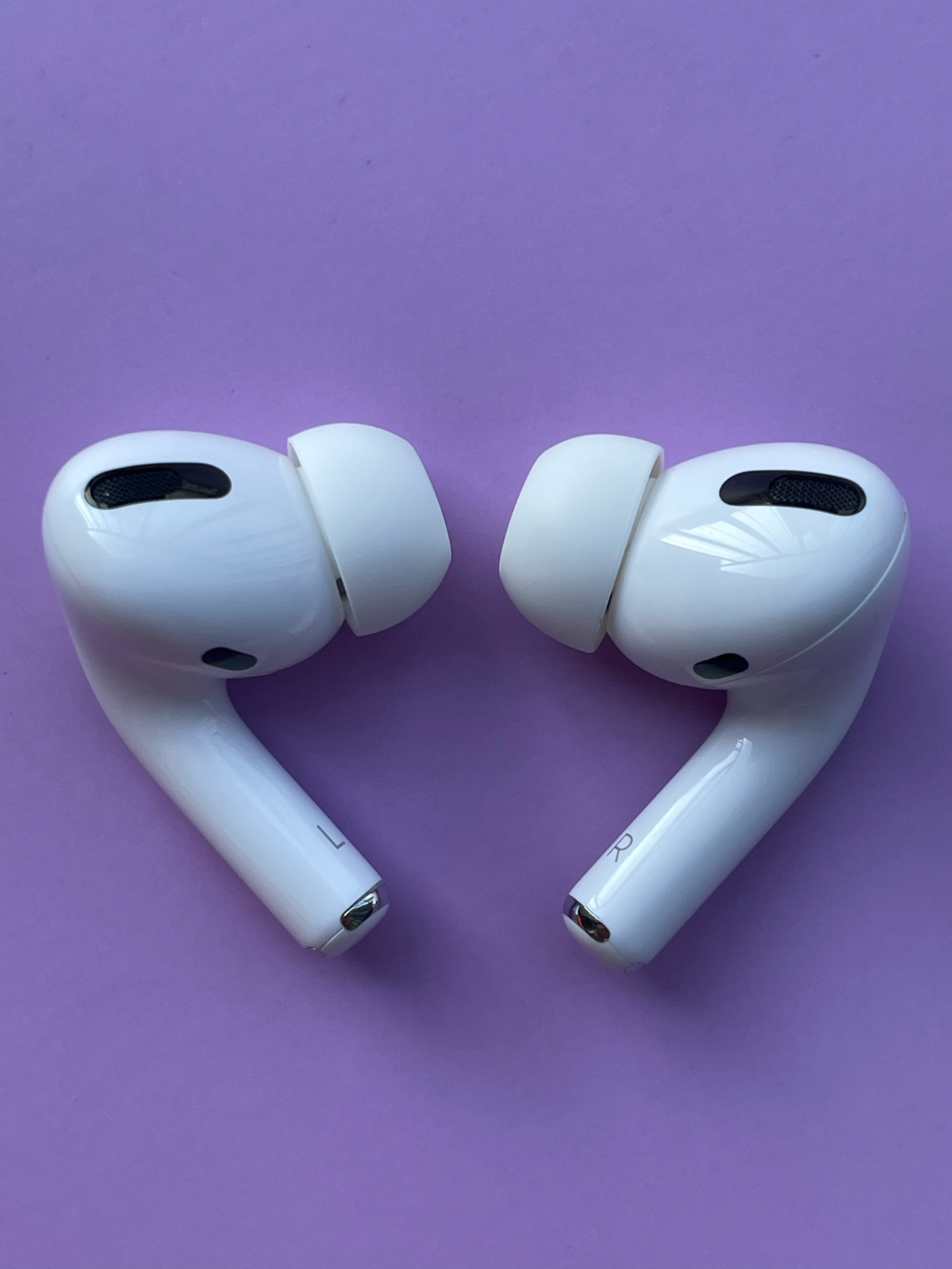 Apple AirPods Pro 1st Gen Left A2084 or Right A2083 or Pair - Good Condition