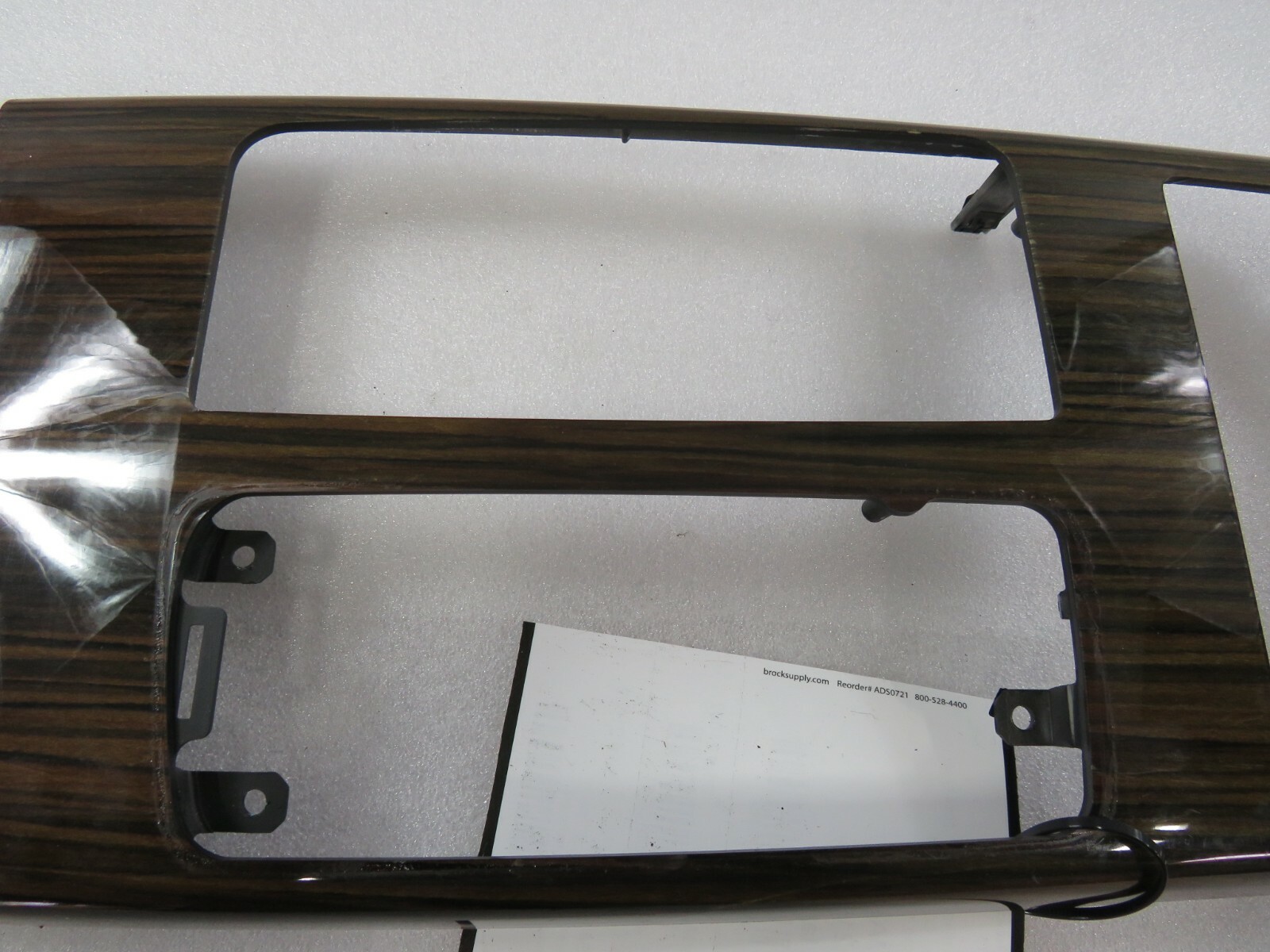 Maserati Ghibli, Center Console Bezel, Wood, Used, P/N 670011353