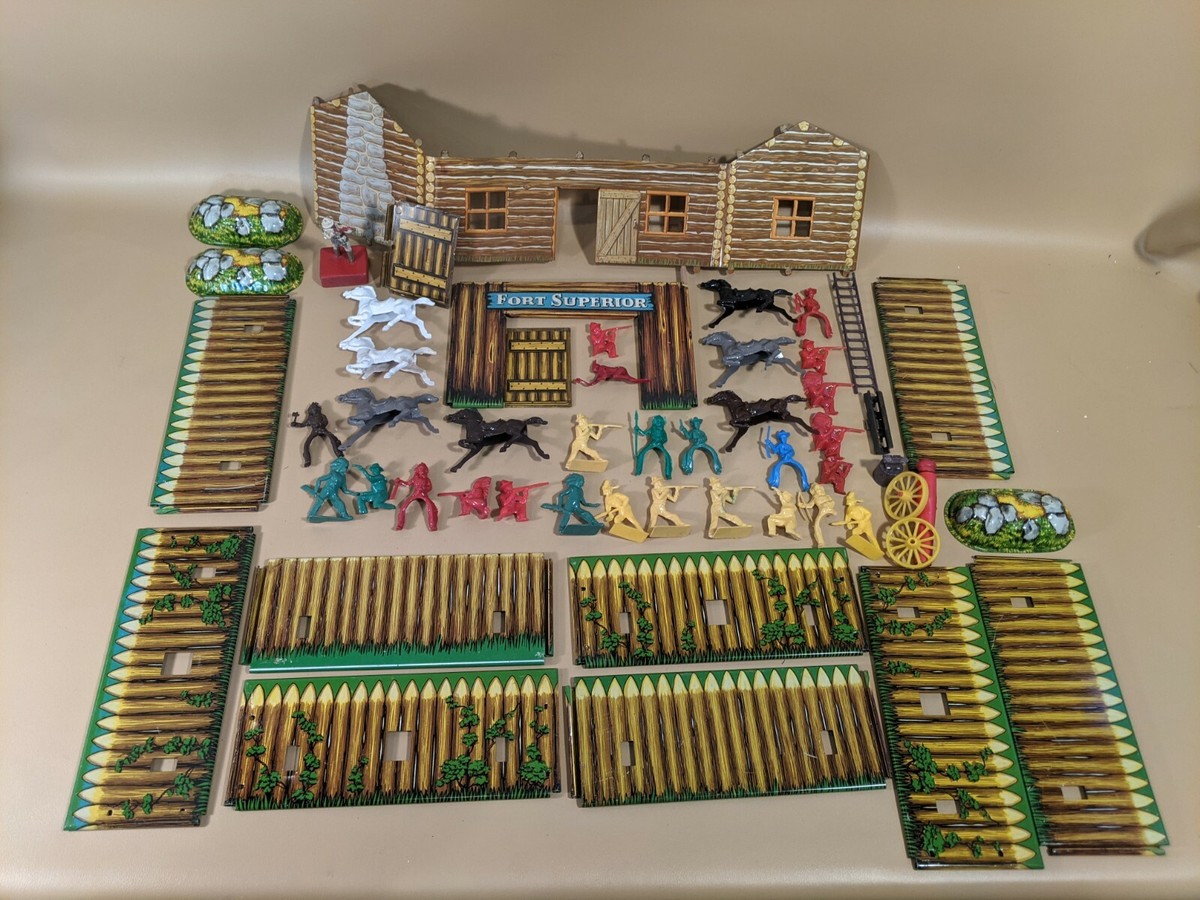 Vintage T Cohn Superior Fort And Trading Post Playset Toy Original